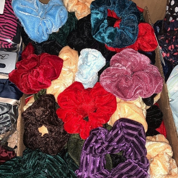 Random Assorted 25 Hair Tie Scrunchies Mixed Lot - Picture 11 of 14
